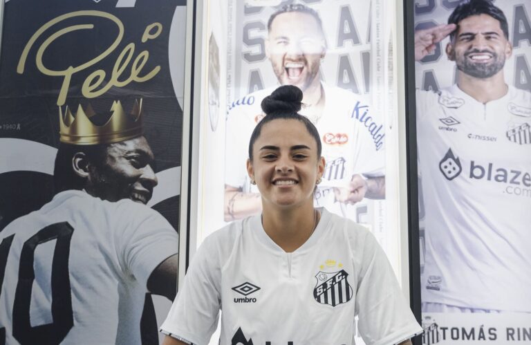 Analuyza está de volta ao Santos (Foto: Bruno Vaz / Santos FC)