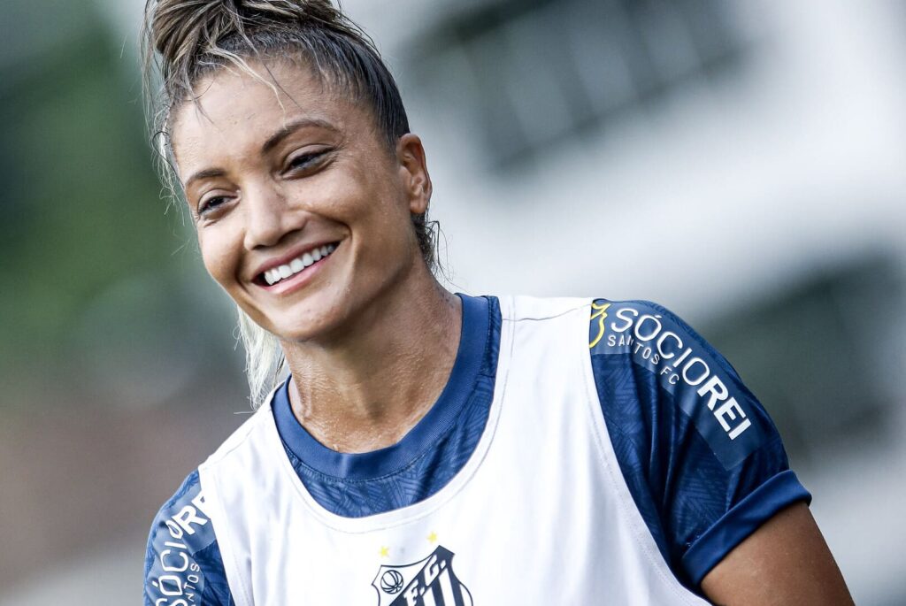 Laryh chega para reforçar o ataque do Santos (Foto: Reinaldo Campos/ Santos FC)