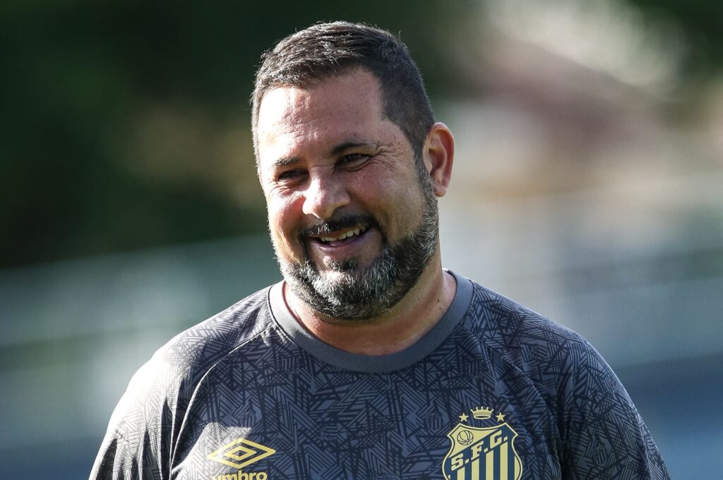 Santos, de Caio Couto, estreia fora de casa (Foto: Reinaldo Campos/ Santos FC)