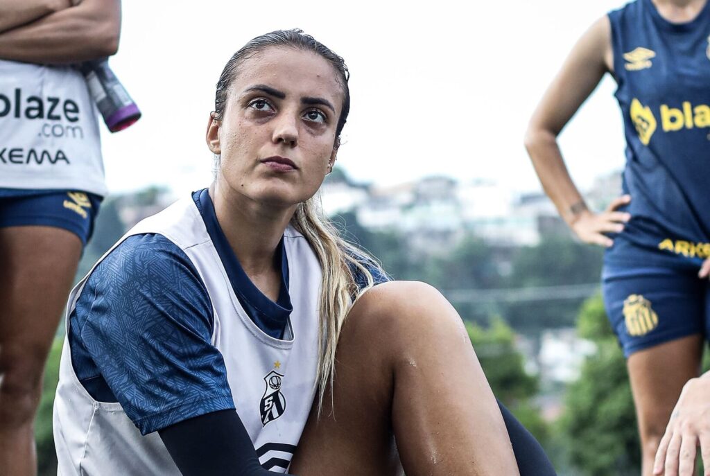 Ingryd Avancini vinha sendo titular até a lesão (Foto: Reinaldo Campos/ Santos FC)