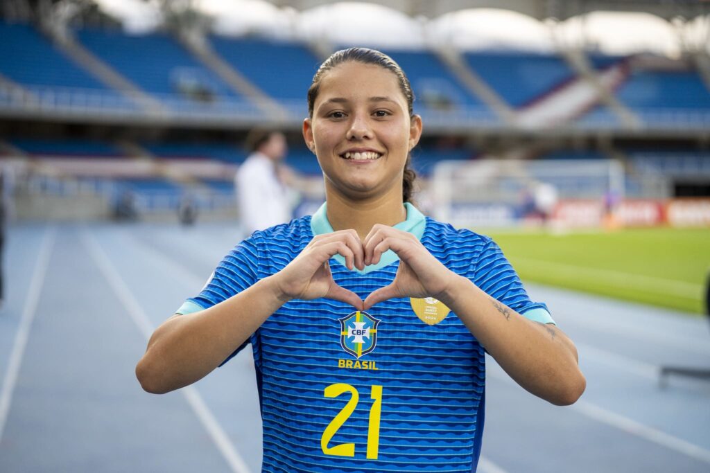 Evelin foi o grande nome do Brasil no Sul-Americano (Foto: Divulgação/CBF)