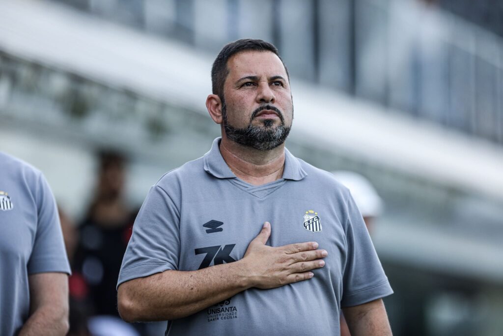 Caio Couto soma 21 jogos em seu retorno (Foto: Reinaldo Campos/ Santos FC)