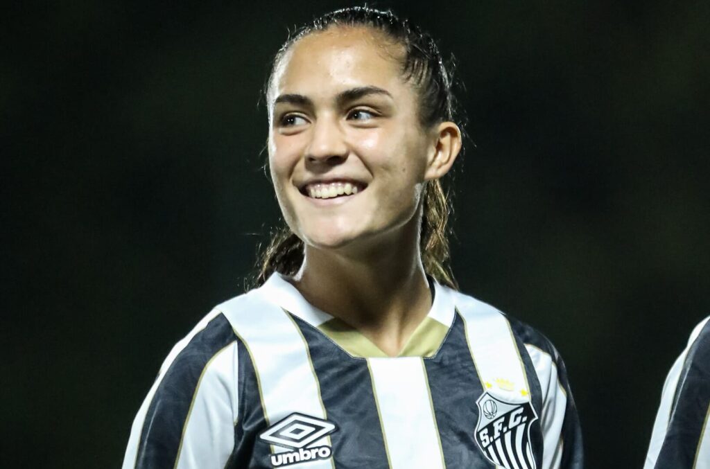 Camile Abreu fala sobre o momento de reconstrução do Santos na temporada (Foto: Reinaldo Campos/ Santos FC)