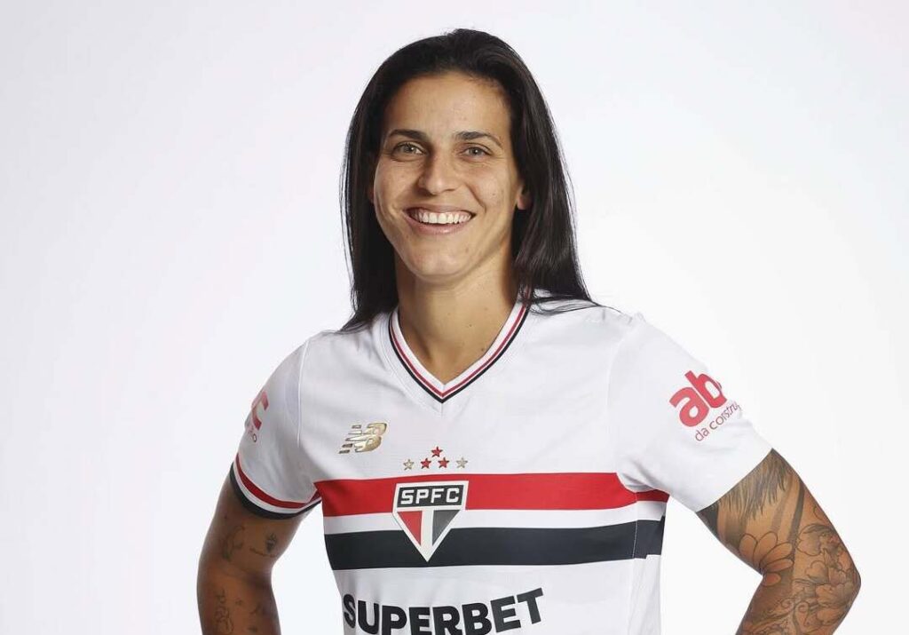 Nathane foi anunciada pelo São Paulo (Foto: Divulgação)
