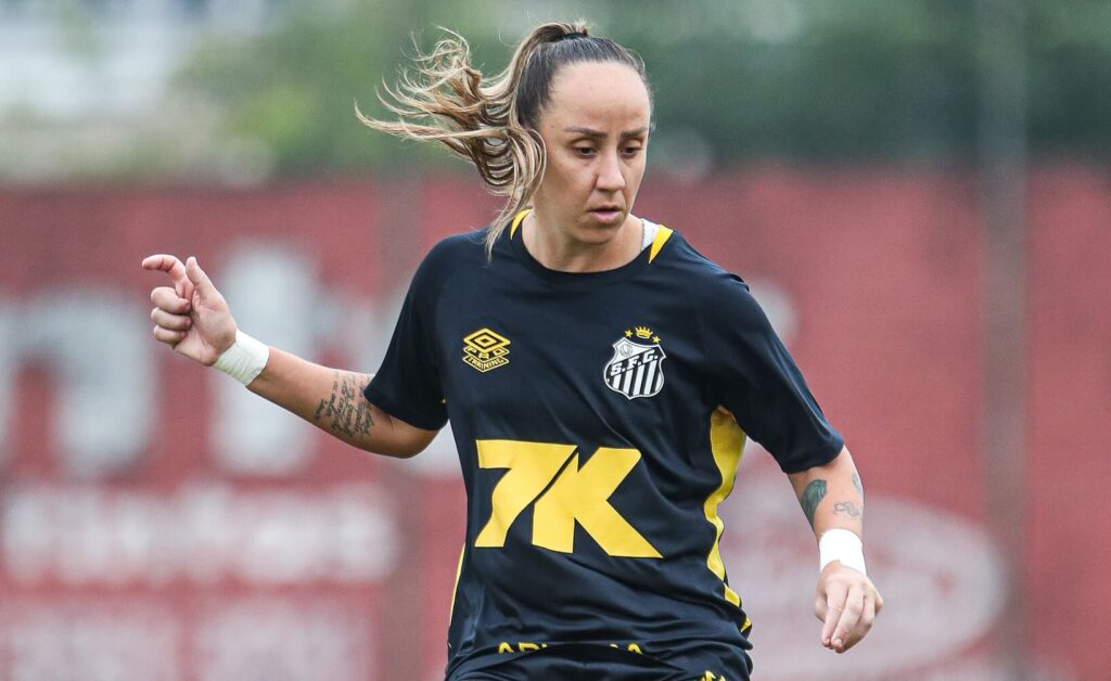 Pardal é titular no time de Caio Couto (Foto: Reinaldo Campos/ Santos FC)