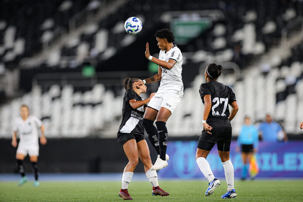 Júlia Moreira é o destaque do Botafogo (Foto: Arthur Barreto/Botafogo)