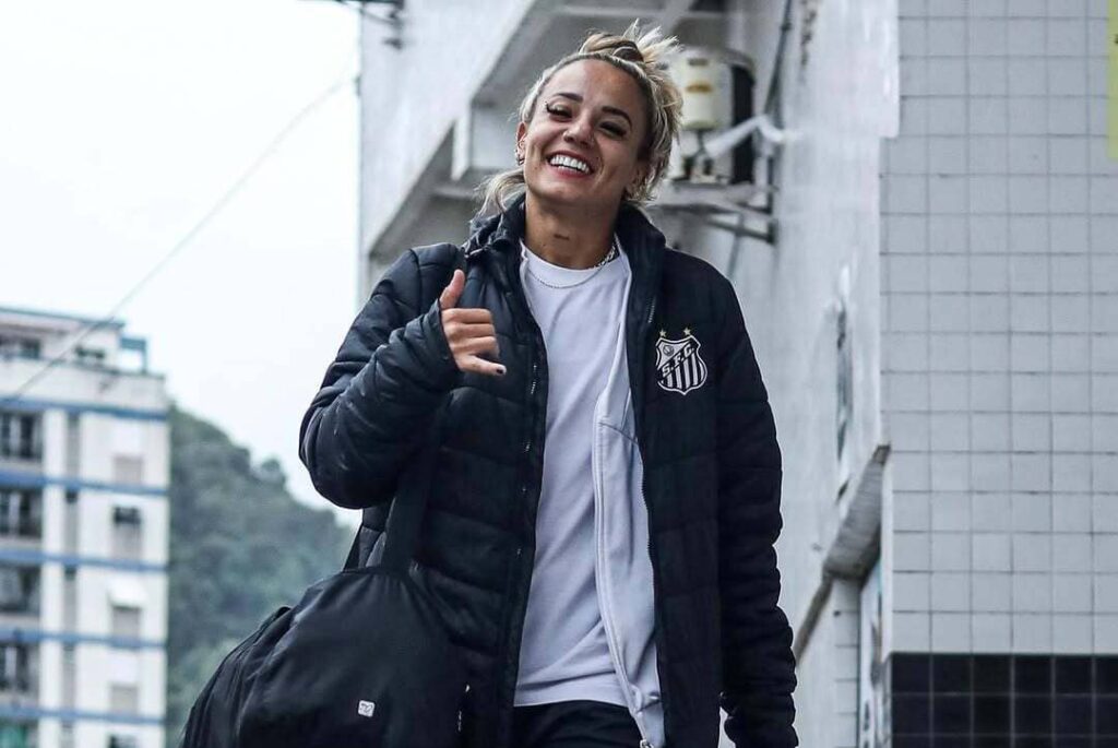 Thaisinha está relacionado para o confronto (Foto: Reinaldo Campos/ Santos FC)