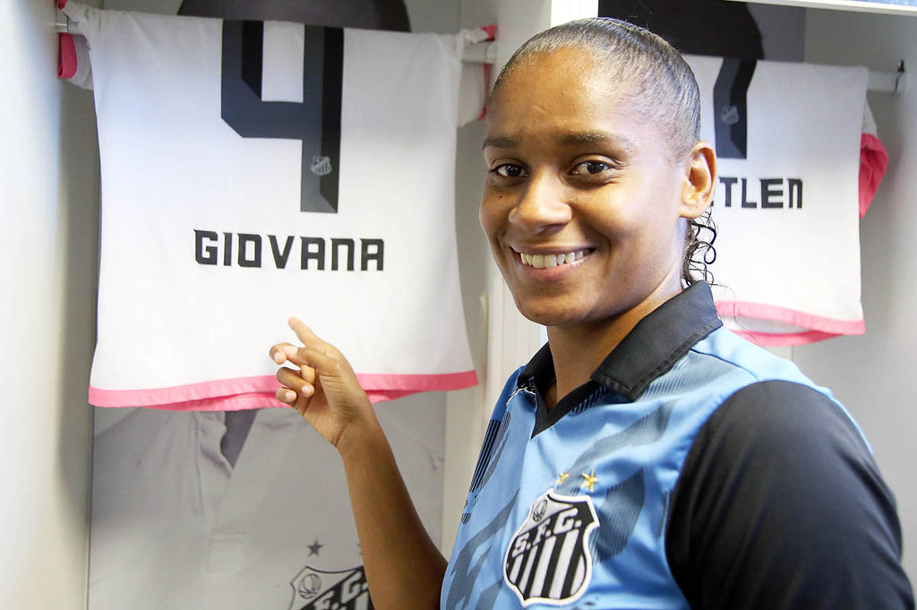 Giovana soma duas passagens pelo Santos (Foto: Foto: Pedro Ernesto Guerra Azevedo/Santos FC)