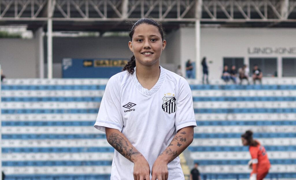 Evelin marcou o gol da vitória do Santos (Foto: Reinaldo Campos/ Santos FC)