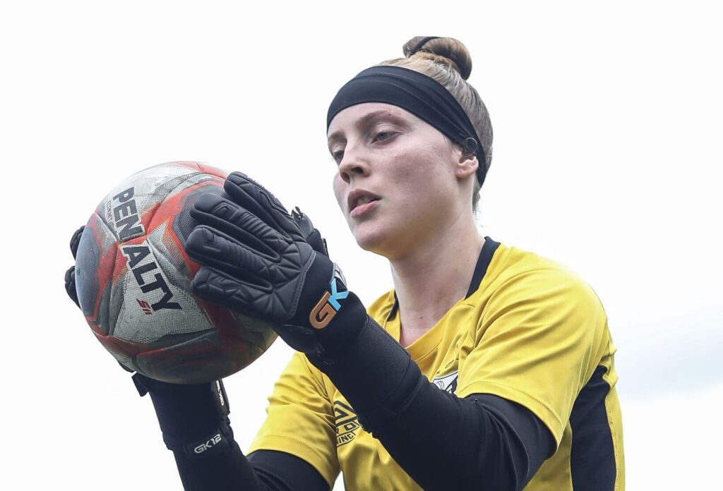Angélica, goleira do Sub-20 do Santos (Foto: Reinaldo Campos/ Santos FC)