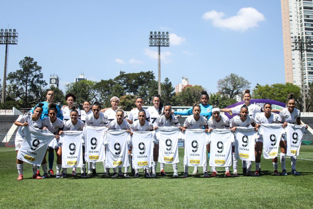 Santos homenageou Suzana (Foto: Reinaldo Campos/ Santos FC)