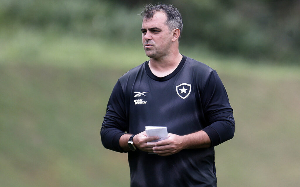 Bruno Barbosa passou recentemente pela equipe do Botafogo (Foto: Vitor Silva/Botafogo)