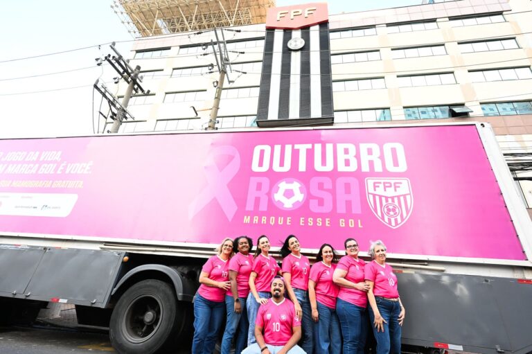 O projeto é formado por voluntárias que já vivenciaram o diagnóstico do câncer de mama (Foto: João Loureiro/Ag. Paulistão)