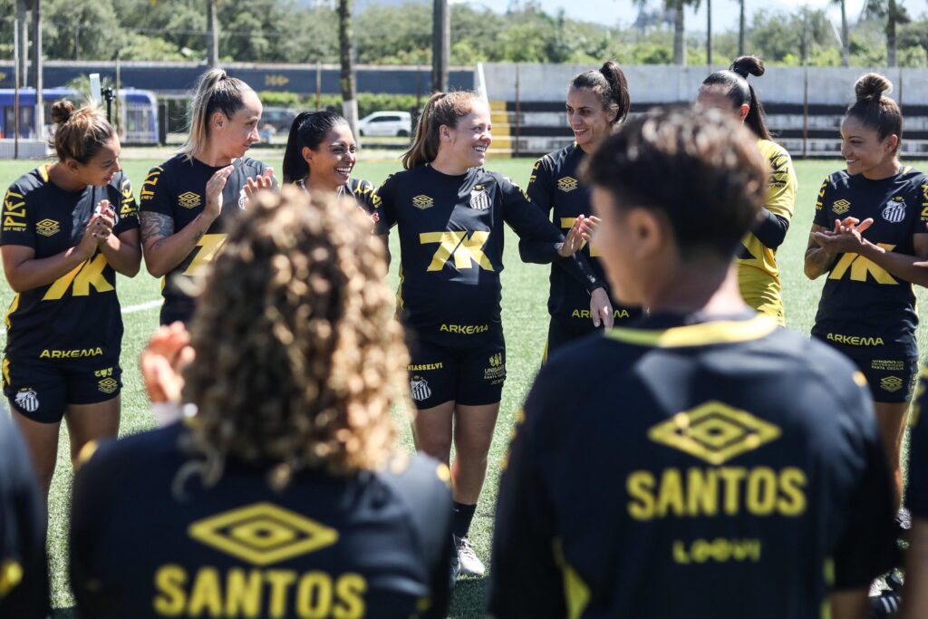 Ketlen, atacante das Sereias da Vila (Foto: Reinaldo Campos/ Santos FC)