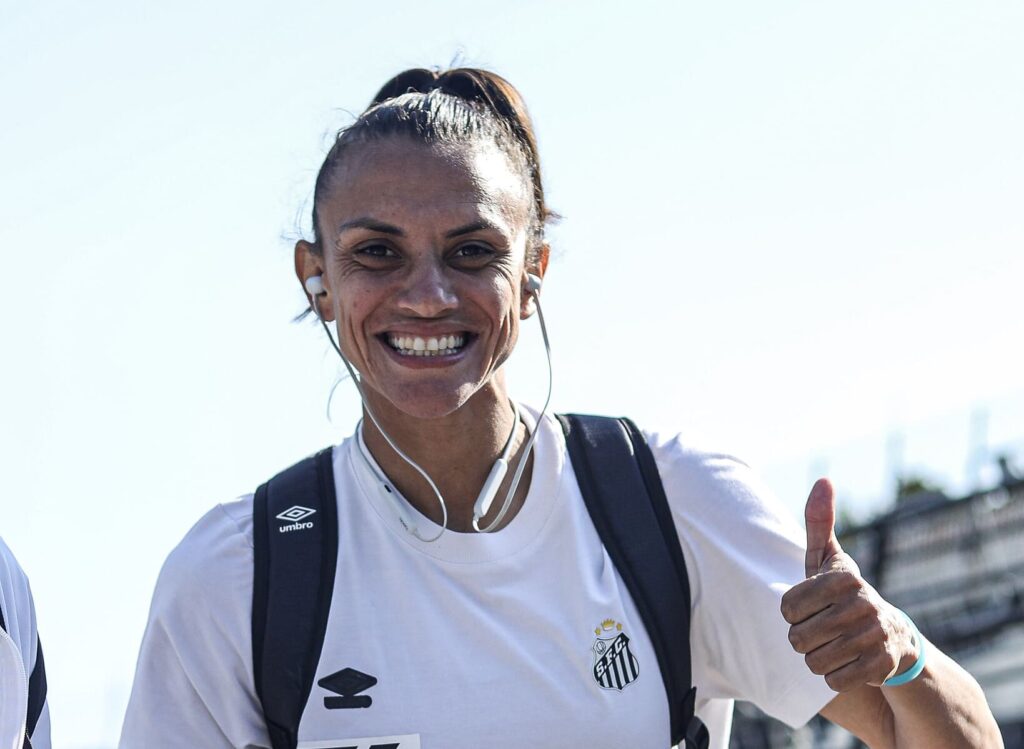 Ana Alice recebeu alta (Foto: Reinaldo Campos/ Santos FC)