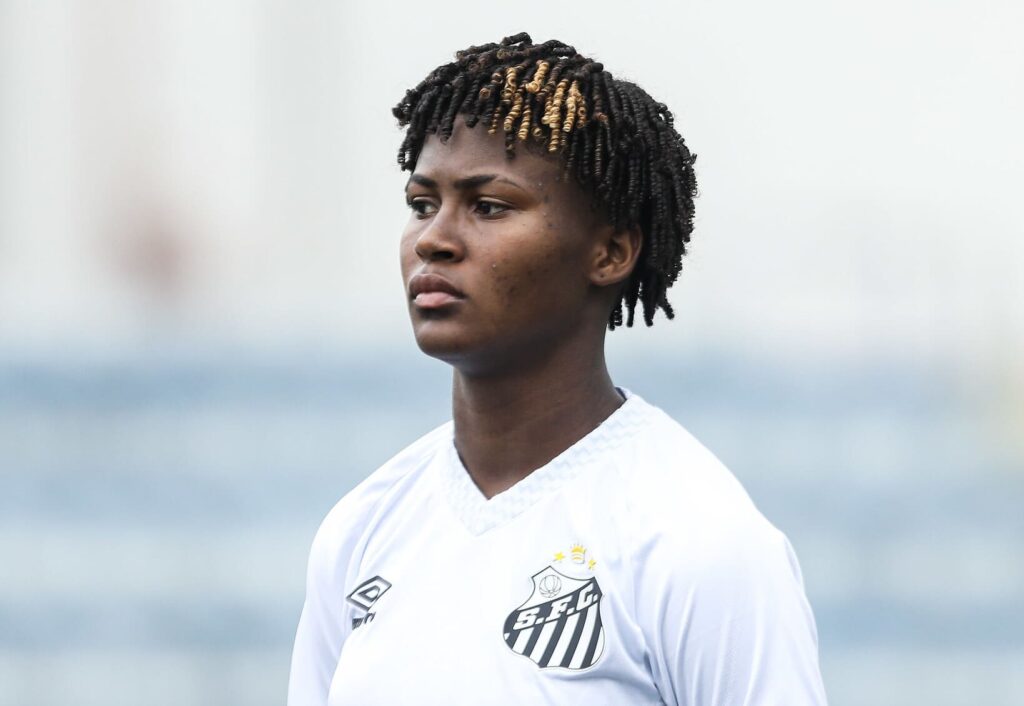 Sara é uma das líderes do time Sub-20 do Santos (Foto: Reinaldo Campos/ Santos FC)