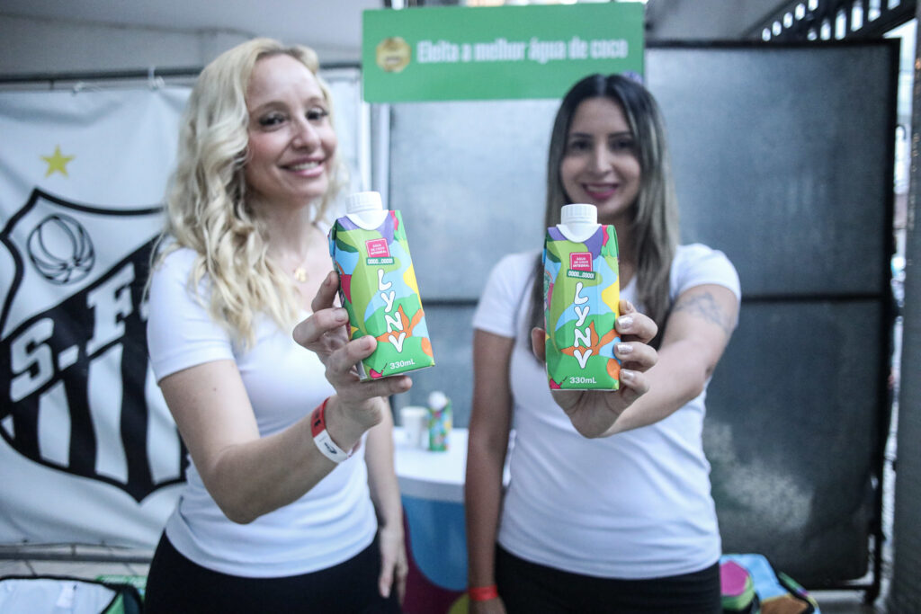 Santos FC fecha nova parceria com Lynv (Foto: Reinaldo Campos/ Santos FC)