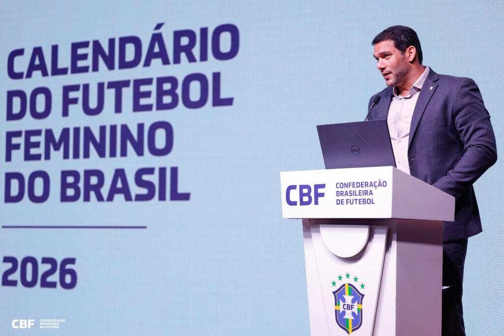 Samir Xaud ressaltou na fala de abertura que a construção do novo calendário aconteceu deforma coletiva, ouvindo clubes, federações e especialistas (Foto: Rafael Ribeiro / CBF)