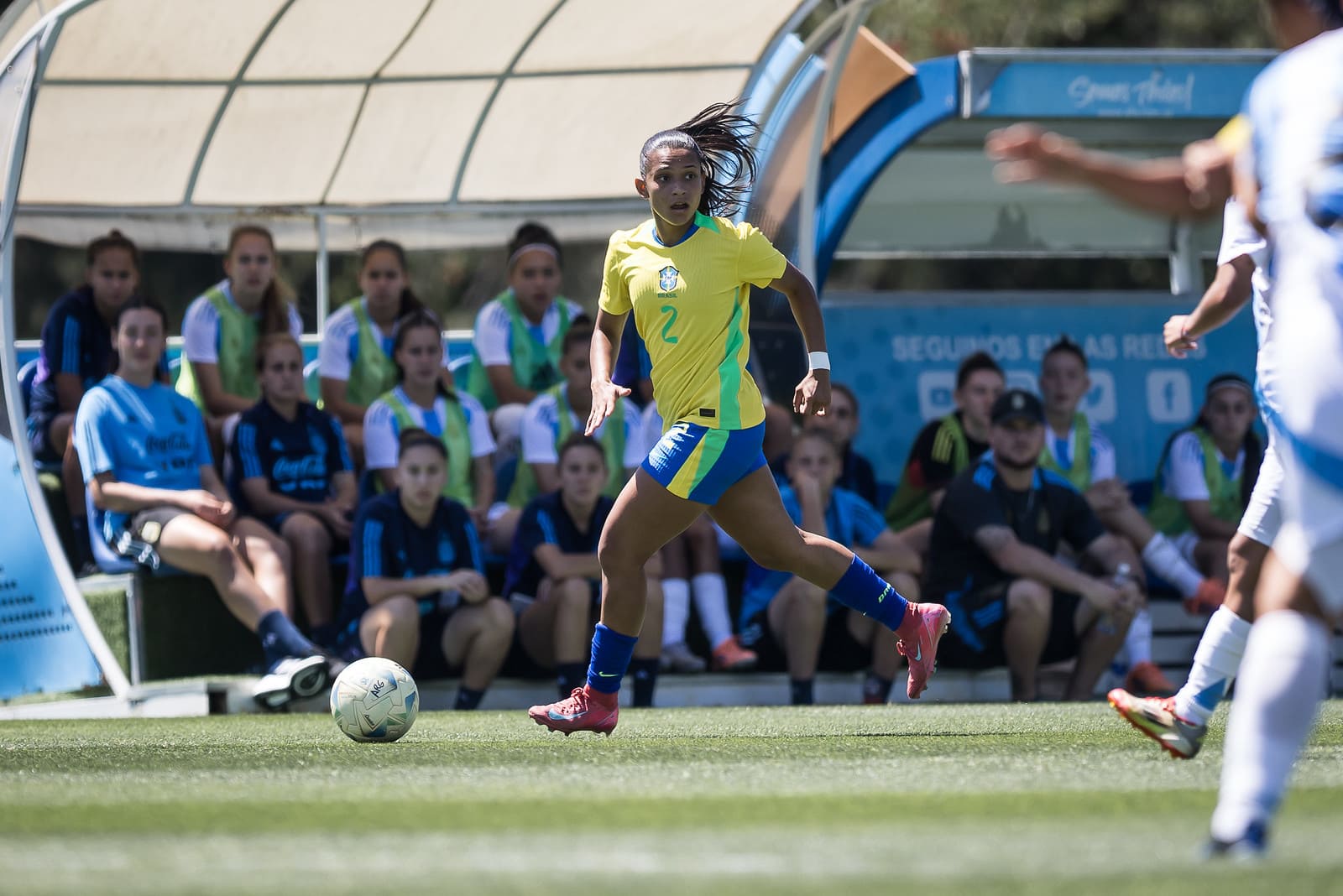 Samara foi titular no confronto (Foto: Ramiro Cicao/ Staff Images / CBF)