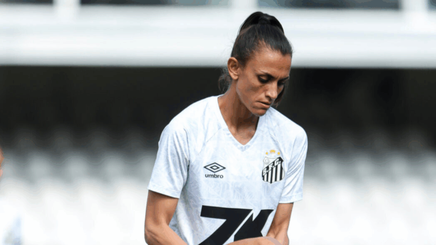 Ana Alice lamenta vice-campeonato da Copa Paulista Feminina (Foto: Reinaldo Campos/Santos FC)