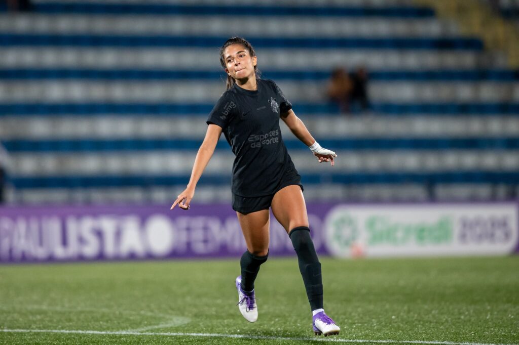 Eudimilla acertou contrato com o Santos (Foto: Bob Paulino/Ag.Paulistão)