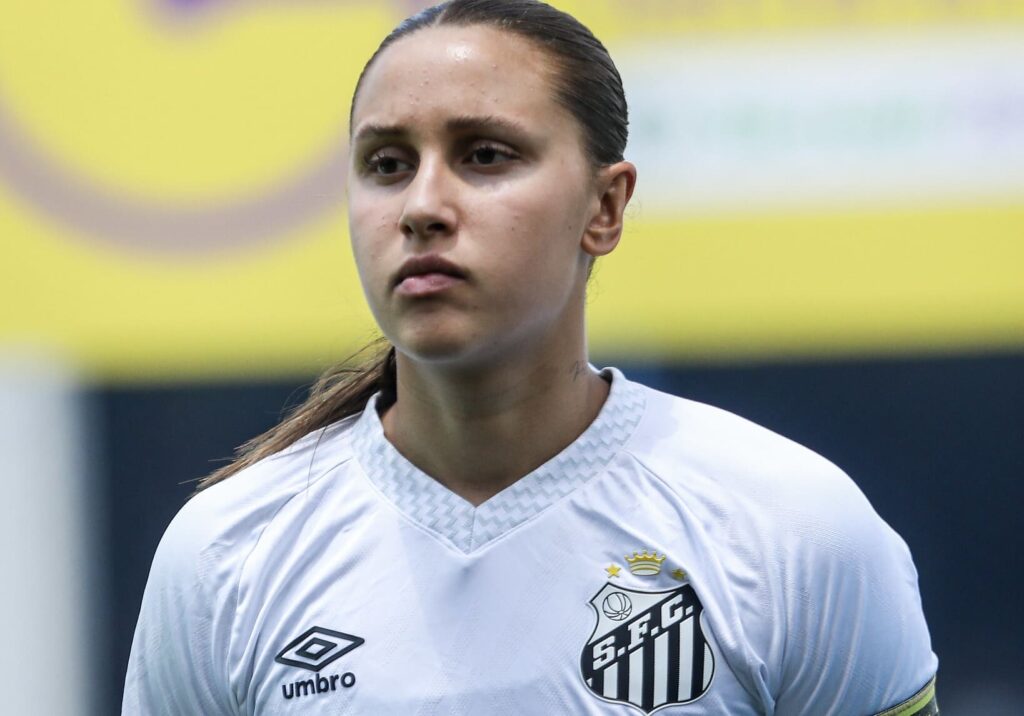 Emily virou desfalque no Santos (Foto: Reinaldo Campos/Santos FC)