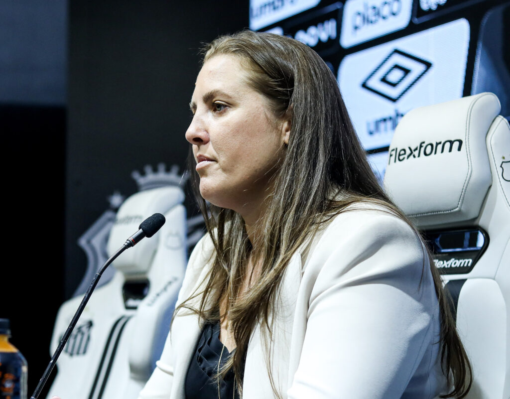 Thaís Picarte quer um Santos mais ofensivo (Foto: Reprodução/Santos FC)