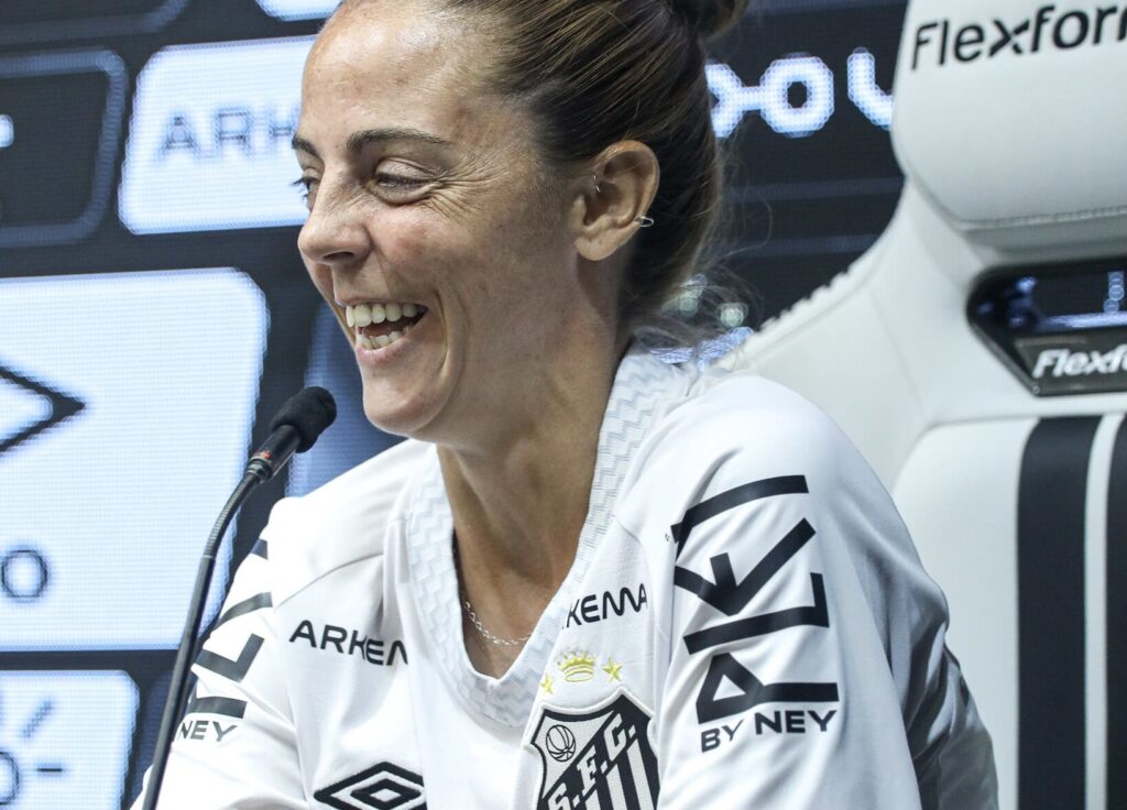 Larroquette é novo reforço para o ataque do Santos (Foto: Reinaldo Campos/Santos FC)