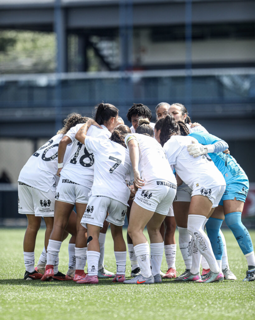 Santos esteia contra o Ação-MT no Brasileirão Feminino Sub-20 (Foto: Reinaldo Campos/Santos F.C.)