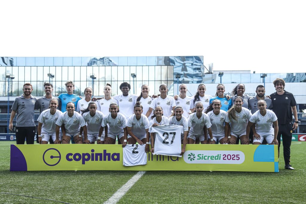 Santos acertou mais três saídas (Foto: Reinaldo Campos/ Santos F.C.)