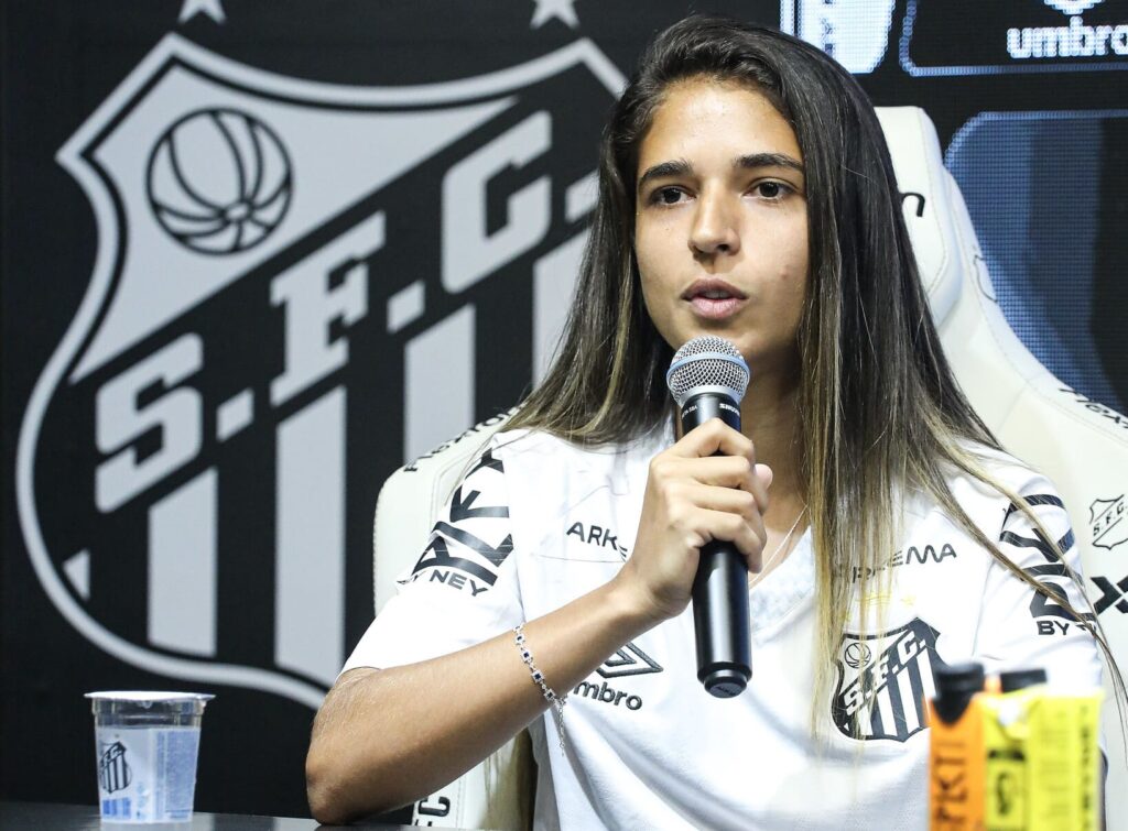 Eudimilla chega para reforçar o ataque do Santos (Foto: Reinaldo Campos/Santos FC)