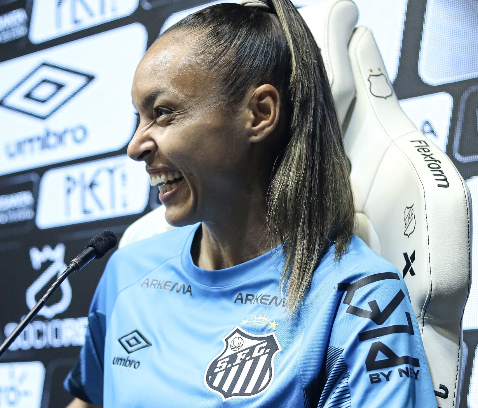 Taty Amaro, nova goleira do Santos (Foto: Reinaldo Campos/ Santos F.C.)