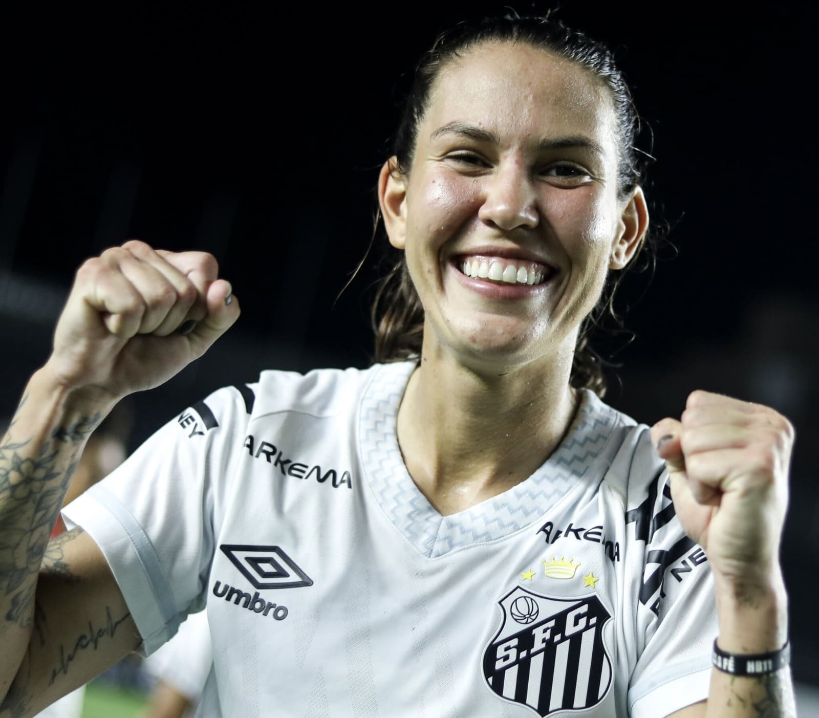 Isa Cardoso foi titular na estreia do Santos (Foto: Reinaldo Campos/Santos F.C.)