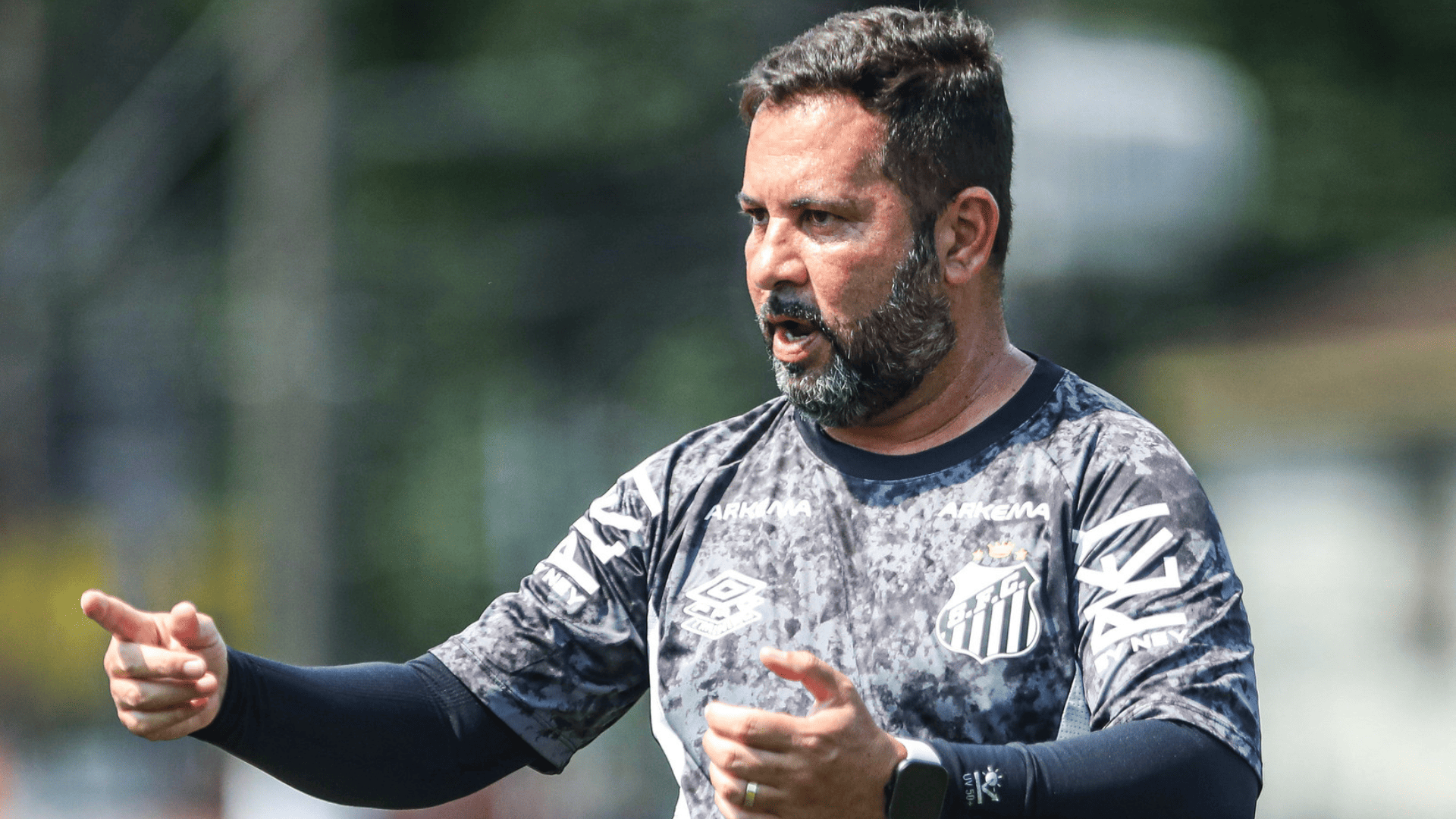 Caio Couto elogia novos reforços das Sereias (Foto: Reinaldo Campos/Santos F.C.)