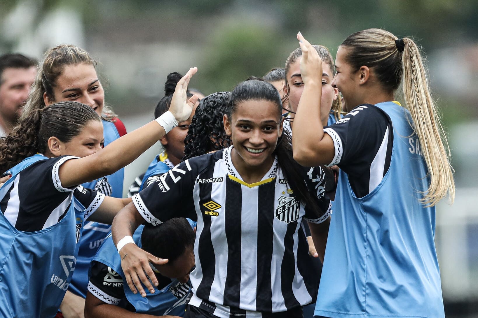 Santos goleou o Atlético-MG (Foto: Reinaldo Campos/Santos F.C.)
