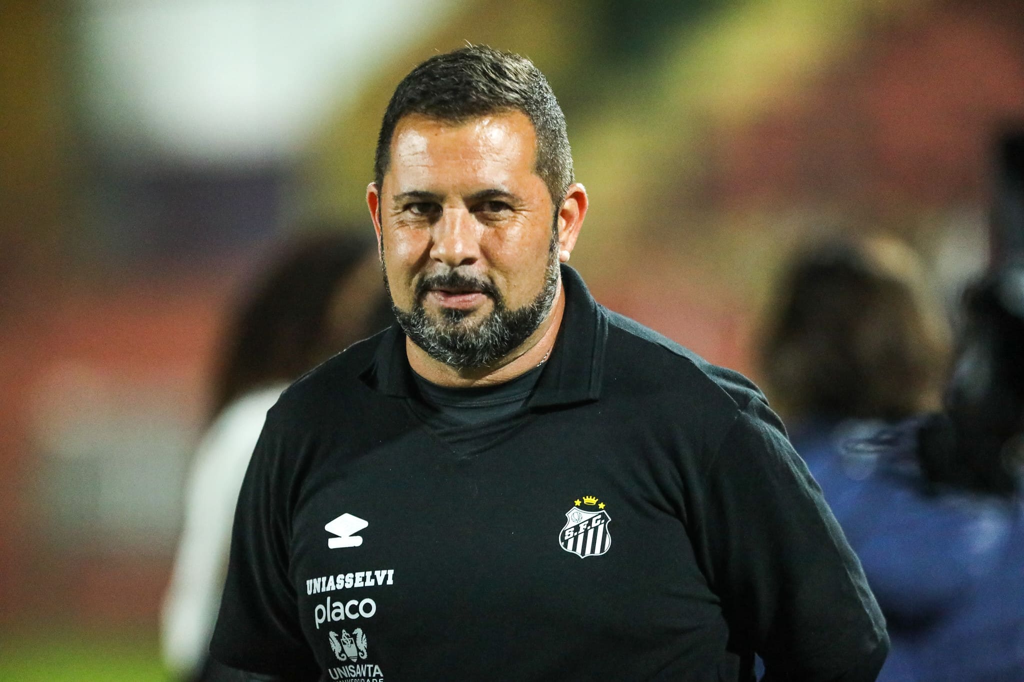 Caio Couto deixou o comando do Santos (Foto: Reinaldo Campos/ Santos FC)