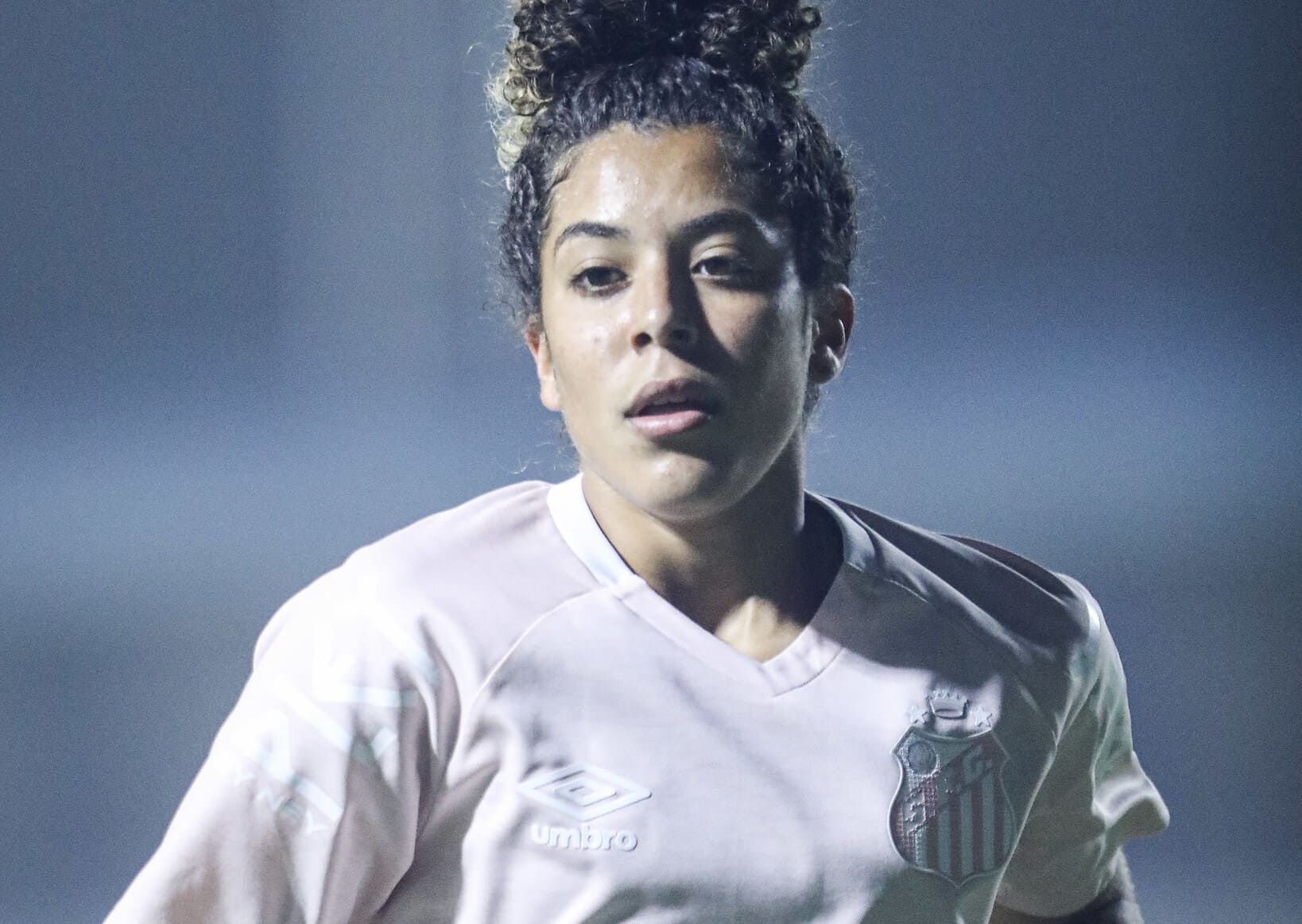 Leandra acertou empréstimo com o Mirassol (Foto: Reinaldo Campos/Santos FC)