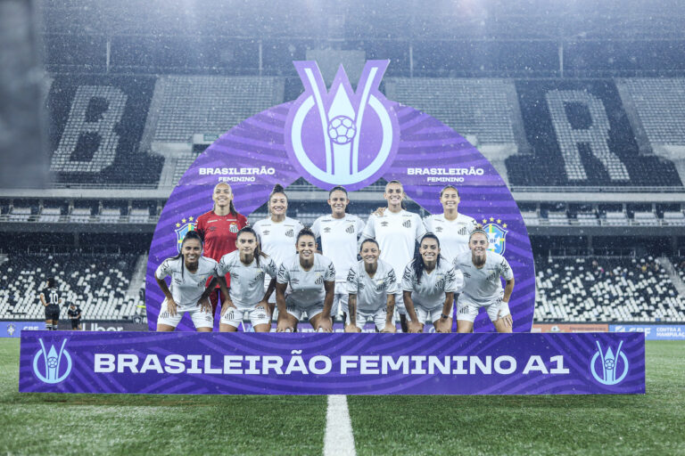 Santos e Atlétic-MG duelam pelo Brasileirão Feminino. (Foto: Reinaldo Campos/Santos F.C.)