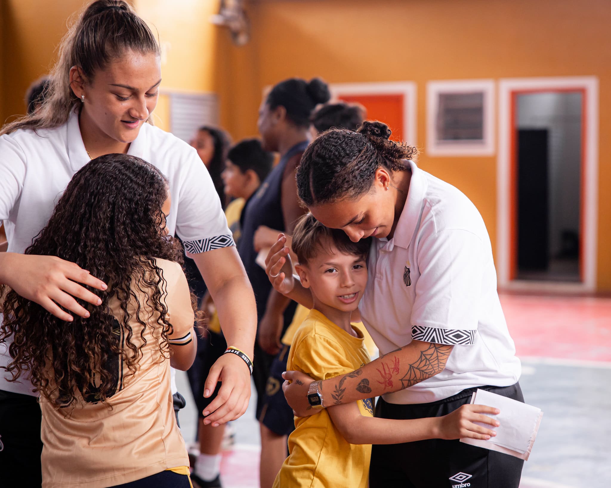 Anna Rosso, Cristina Rios e Giullia Matallo representaram o time feminino do Santos (Fotos: Raul Baretta/ Santos FC)