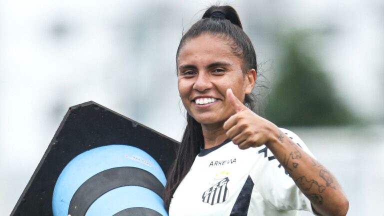 Katrine projeta duelo contra Botafogo. (Foto: Reinaldo Campos/Santos FC)