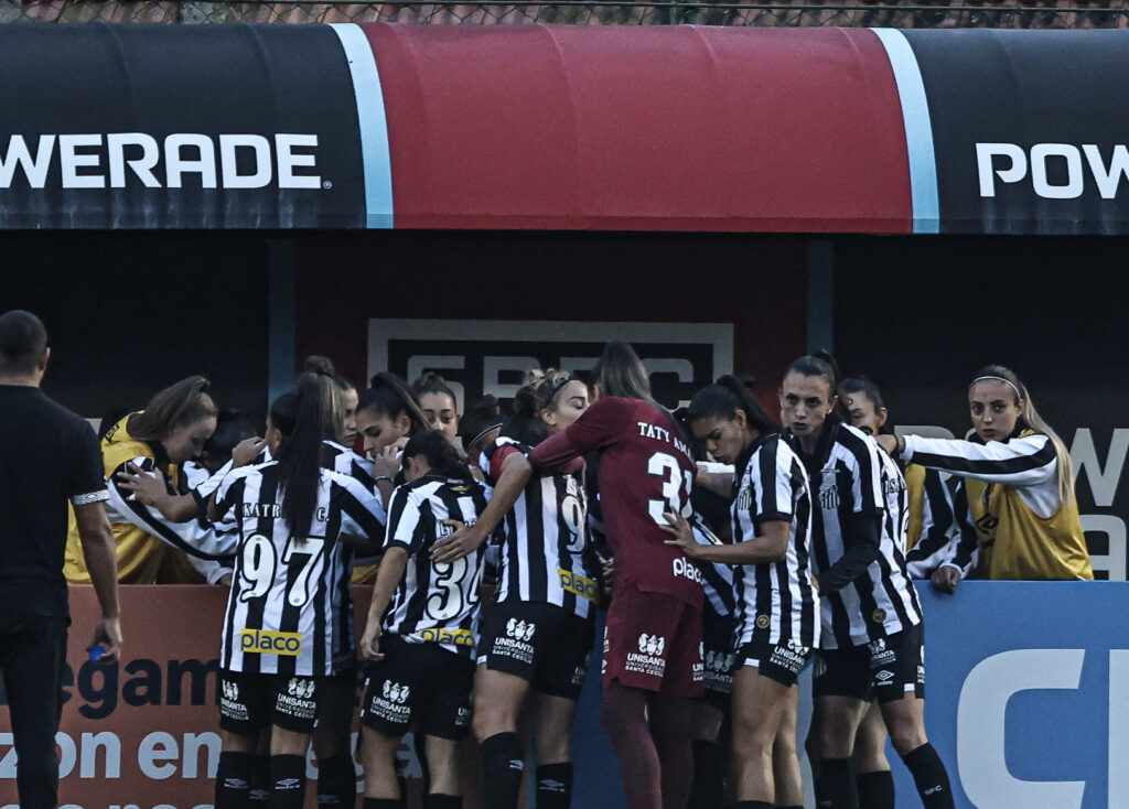 Santos enfrenta o Atlético-PI. (Foto: Reinaldo Campos/Santos FC)