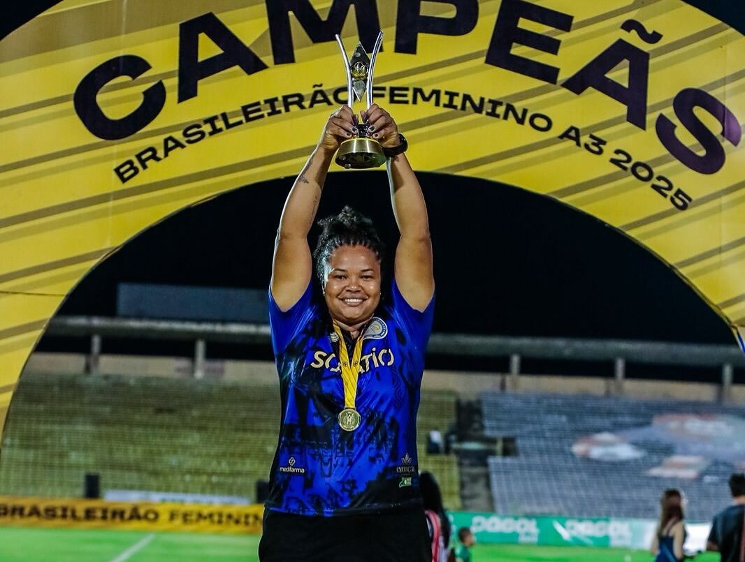 Renata Costa conquistou o Campeonato Piauiense e a Série A3 do Brasileiro pelo Atlético-PI (Foto: Reprodução/Instagram)