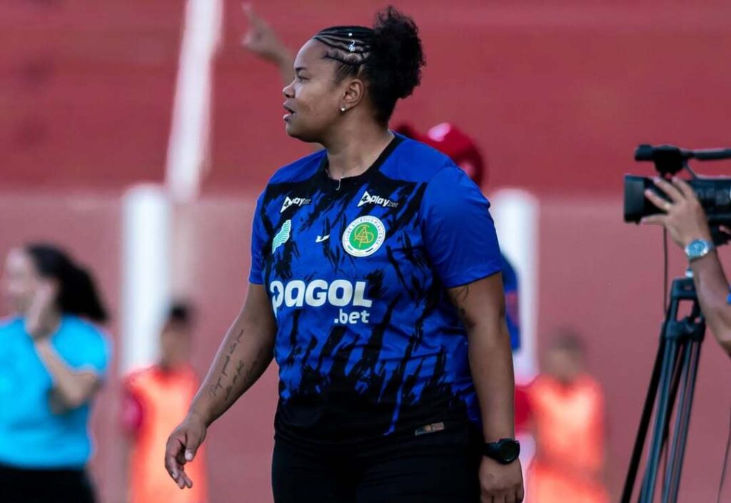 Renata Costa destacou força da equipe piauiense em duelo decisivo pela Copa do Brasil Feminina  (Foto: Reprodução/Instagram)