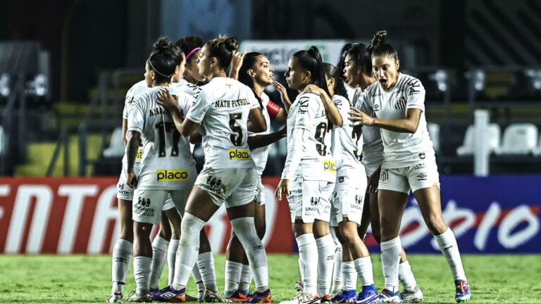 Santos e Bragantino se enfrentam neste domingo pelo Brasileirão Feminino. (Foto: Reinaldo Campos/Santos FC)