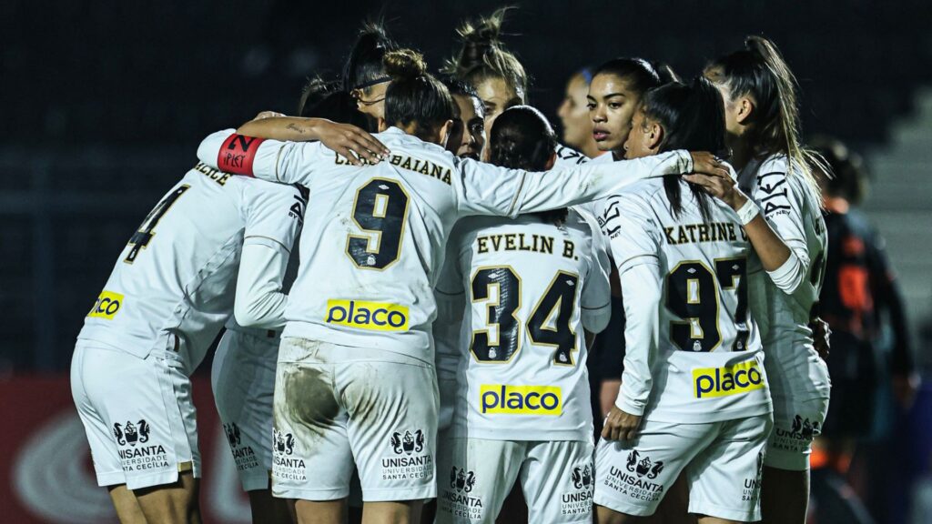 Santos e São Paulo duelam pelo Brasileirão Feminino. (Foto: Reinaldo Campos/Santos FC)