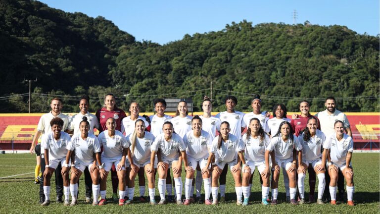 Santos e Bragantino duelam pelo Paulistão F Sub-20. (Foto: Reinaldo Campos/Santos FC)