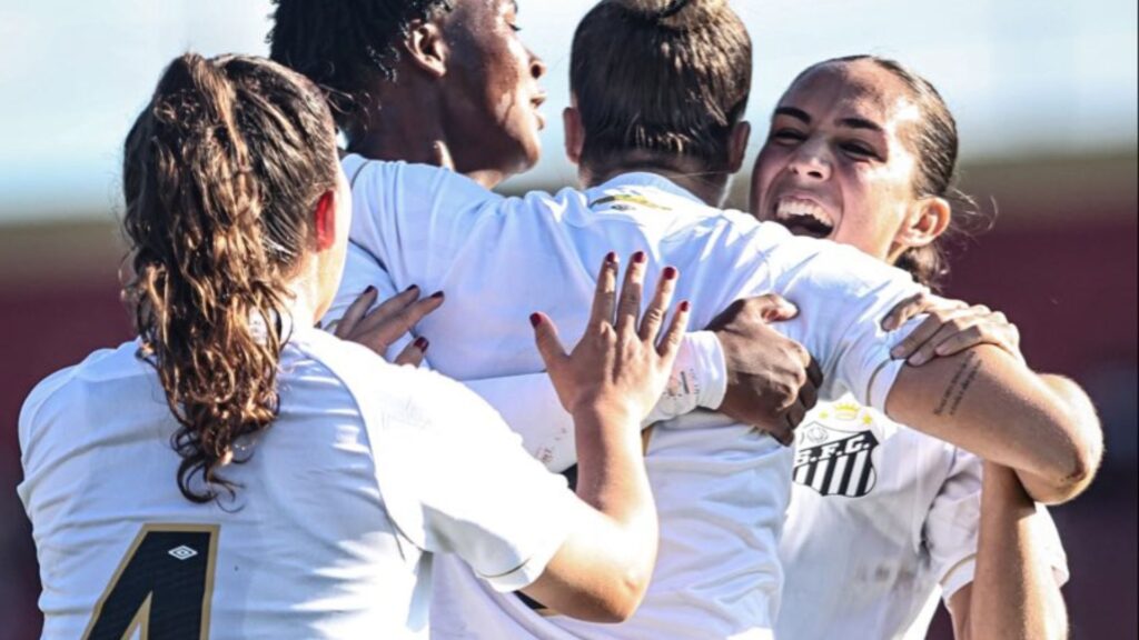 Sereinhas da Vila estreiam com goleada no Paulistão F Sub-20. (Foto: Reinaldo Campos/Santos FC)
