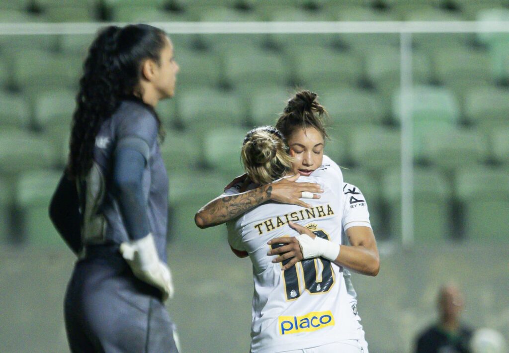 Laryh marcou o gol da vitória do Santos (Foto: Reinaldo Campos/Santos F.C.)