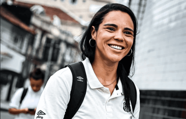 Fisioterapeuta santista vai integrar comissão técnica da Seleção Feminina Sub-17. (Foto: Divulgação/Santos FC)