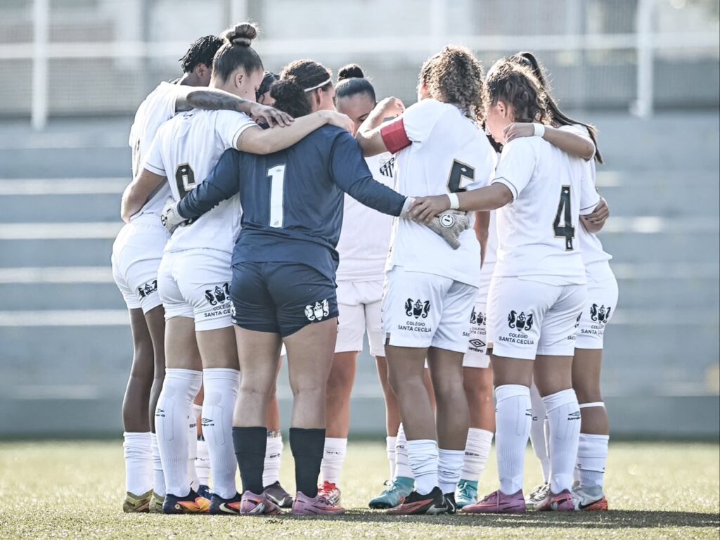 Sereinhas perdem clássico no Paulistão F Sub-20. (Foto: Reinaldo Campos/Santos FC)